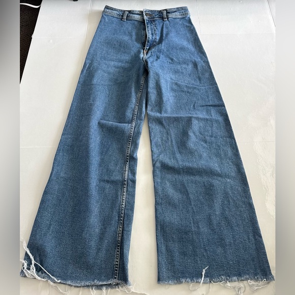 ZARA ✨ high waist wide leg jeans | Sz 6 - Picture 3 of 10